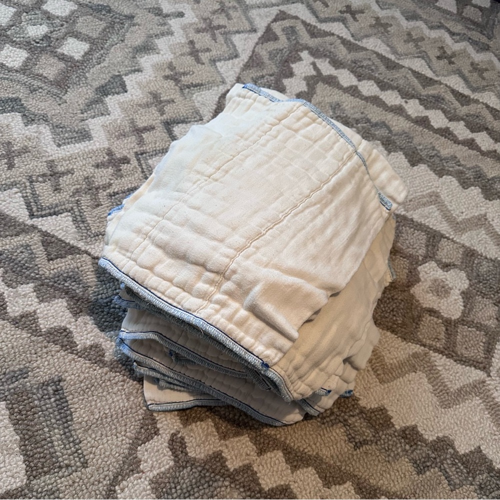 OsoCozy Unbleached Prefold Cloth Diapers 100% Cotton set of 23 burp cloths